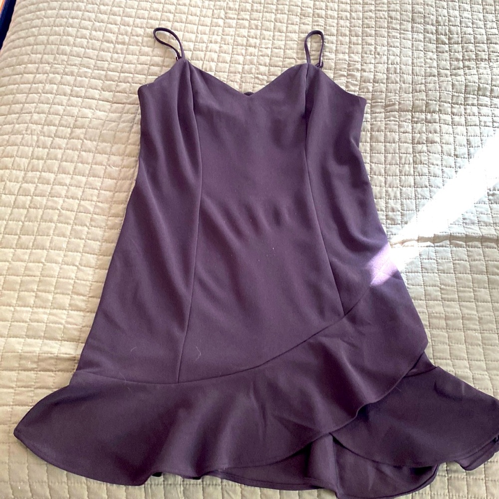 Black mini dress weigh bottom overlap ruffle